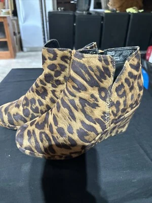 Zapatos de mujer Rampage Ram-Jesy gamuza estampado animal tacón de cuña botín talla 7,5 M Foto 1 de 4