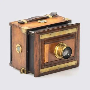 Hermagis Paris Box Camera - Foto 1 di 5