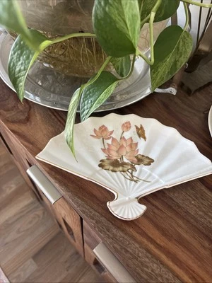 Bandeja de plato abanico de porcelana china japonesa vintage años 80 flores loto 🪷 mariposa Foto 1 de 4
