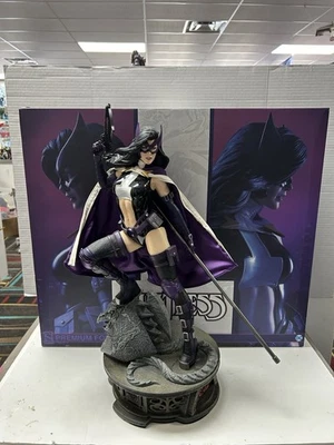 Estatua Sideshow Cazadora Stanley Lau Artgerm Exclusiva Formato Premium 353/1250 Foto 1 de 4