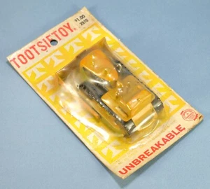 Vintage TootsieToy Caterpillar Diesel Tractor – MIP, Sealed, 1950s-1960s - Picture 1 of 3