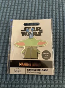 Disney Star Wars The Mandalorian The Child with Frog Pin Limited New 2/4 Rare - Picture 1 of 2