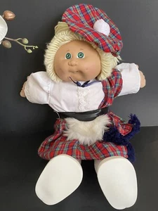 CABBAGE PATCH GIRL 1978-1982 Coleco Xavier Roberts Scottish Outfit Vintage - Picture 1 of 12