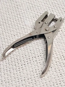 Sargent Bernard 140 Loose Leaf Adjustable Margin Hole Stationer’s Punch 1/4" EDC - Picture 1 of 4