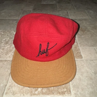 Sombrero HUF 5 paneles | Logo Huf | Base roja | Billete marrón Foto 1 de 4