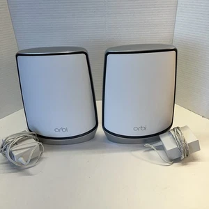 NETGEAR Orbi Whole Home Tri-Band WiFi 6 Mesh Network System (RBR850 router/satil - Afbeelding 1 van 10