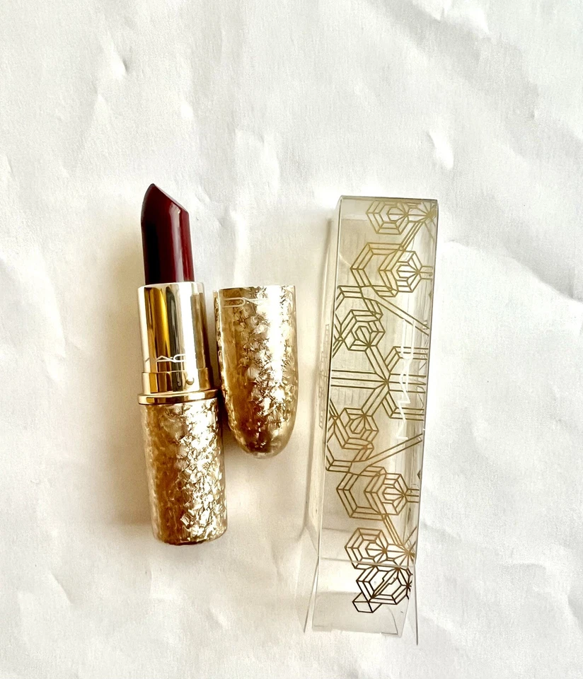 MAC LIPSTICK SNOWBALL  HOLIDAY LTD EDITION # Elle Belle FULL SIZE Brand New - Image 1 of 4