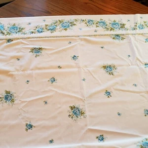 VTG Twin Size Flat Sheet Lovely Blue Roses/Flowers VTG Linen - Picture 1 of 4