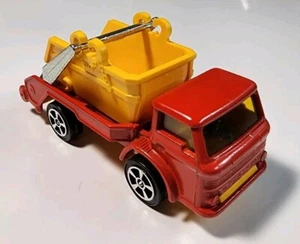 Vintage Corgi Juniors Whizzwheels Red/Yellow Ford D-1000 Skip Truck HO Diecast - Picture 1 of 11