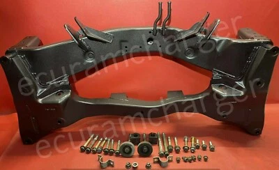 Cuadro travesaño trasero Mitsubishi Outlander AWD 2003-2006 + pernos (faltan pocos) Foto 1 de 2