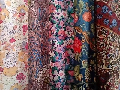 5 different pieces of Liberty Tana Lawn cotton Scrap Pack  Size 14 x 19 cm - Image 1 of 4