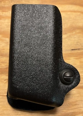 Safariland 074 Open Top Single Magazine Pouch - Image 1 of 2
