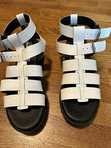 Steve Madden Zeeta Flatform Platform Sandals Black White Faux Vegan Leather 8 - Picture 1 of 7
