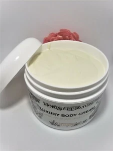 Skin Extra-Lightening Body Cream. Fade cream and clarifies.New formula and more! - Picture 1 of 7