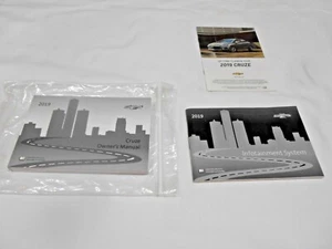 2019 CHEVROLET CRUZE OWNER'S MANUAL 3 PIECE SET IN EXCELLENT CONDITION. OEM - Picture 1 of 4