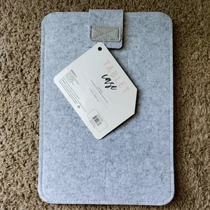 Vivitar - Tablet Case, Gray Felt material, Fits Most Tablets 11" & Smaller, 066 - Picture 1 of 1