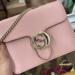 GUCCI DOLLARO AD INCASTRO GG TRACOLLA TRACOLLA CATENA BORSA - Rosa/Rosa - Foto 1 di 17