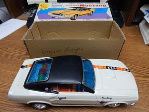 VINTAGE TAIYO JAPAN C-601 FORD MUSTANG BUNP N GO STILL WORKS GOOD NICE RARE LQQK - Picture 1 of 6