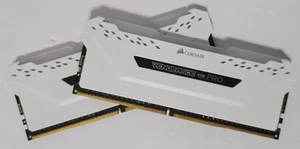 Corsair Vengeance RGB Pro 16GB (2x8GB) RAM DDR4 3200MHz CMW16GX4M2C3200C16W - Bild 1 von 2
