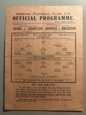 1941/42 Arsenal v West Ham United London War Cup - Image 1 of 2