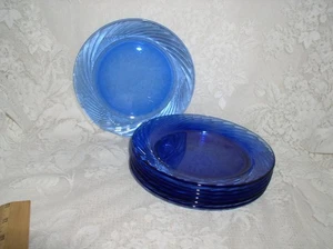 Plato de postre de ensalada de vidrio remolino azul Festiva 7-1/2" Pyrex - Imagen 1 de 4