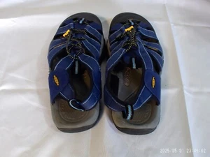 "Pre-Owned" Blue Keen Hiking Sandals Men's Size 10 Waterproof Closed Toe - Picture 1 of 6