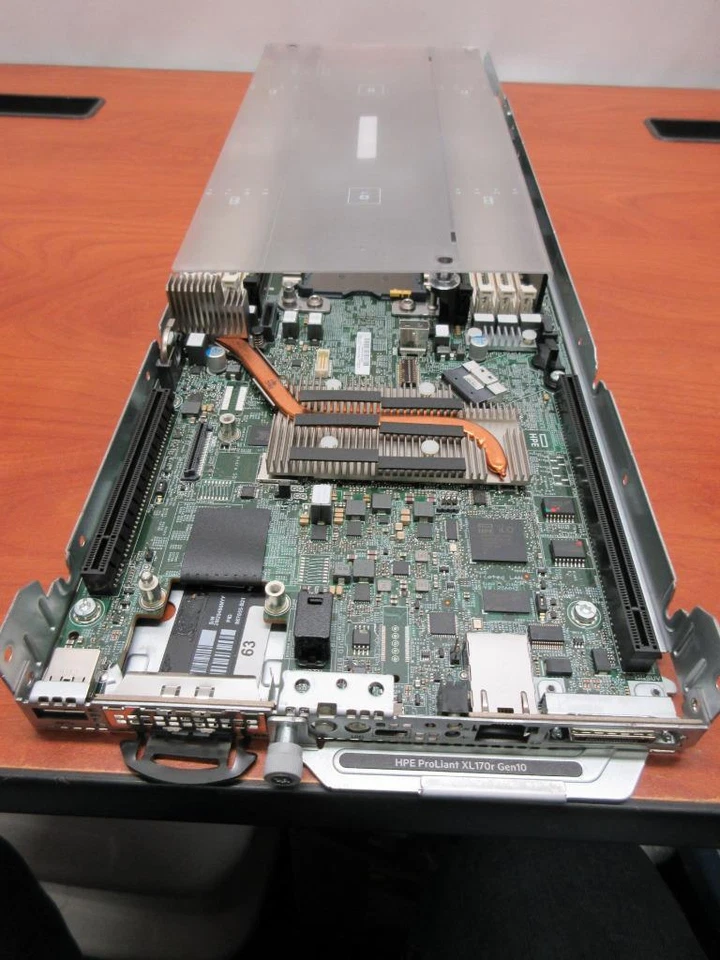 HPe P11391-001 Proliant XL170r Gen10 System Board - Image 1 of 1