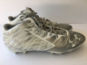 under armour silver cleats