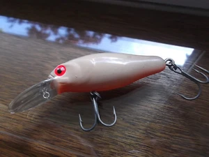 Antiguo bombardero ojo cola de tornillo grande Smilin Minnow A BN Bone - Imagen 1 de 4