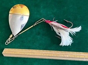 Vintage Pflueger Diamond P Trademark Muskie Spinner Bait Fishing Lure - Picture 1 of 2