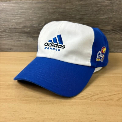 Gorra Kansas Jayhawks Gorra Correa Trasera Azul Adidas Equipo Edición Ajustable Foto 1 de 4