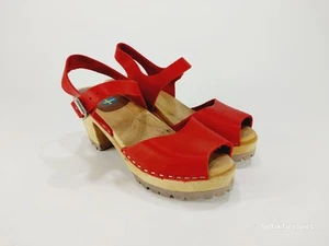 MIA Anja Swedish Clog Sandals Red Leather Peep Toe Women's US Sz 8.5 (39 EURO) - Picture 1 of 9