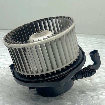 Heater Blower Fan Motor for Mitsubishi CHALLENGER K94WG 2.5D - Image 1 of 4