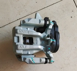 47850-02340 Pinza de freno trasera izquierda OEM con motor para EPB 2020+ Toyota Corolla - Imagen 1 de 2