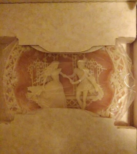 Incolay Studios SHAKESPEREAN LOVERS : HAMLET AND OPHELIA No. 5684B 1989 - Picture 1 of 4