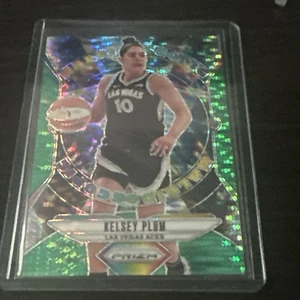 Kelsey Plum 2024 WNBA Prizm Caleidoscópico # 5 Ases de Las Vegas/25 Verde - Imagen 1 de 4