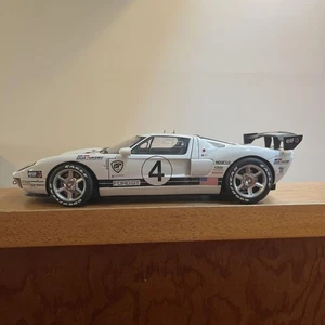 AUTOart 1/18 Ford GT LM Race Car SP - Esposita, mancano parti minori - Foto 1 di 13
