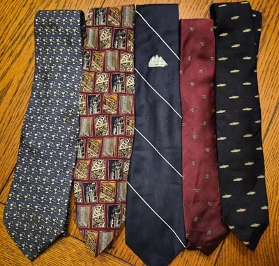 Спортивный автомобиль, винтажный биплан и корабль, архитектура, галстуки для мартини/сигар - Изображение 1 из 4