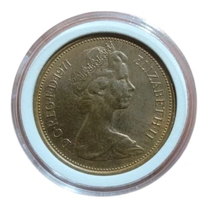 1971 NEW PENCE 2P British Elizabeth II Coin. Send me an offer - Picture 1 of 2