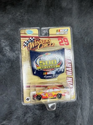 2008 Winner’s Circle Carl Edwards #99 Daytona 500 Hood Winners Circle 1/64 罕见 — 第 1/2 张图片