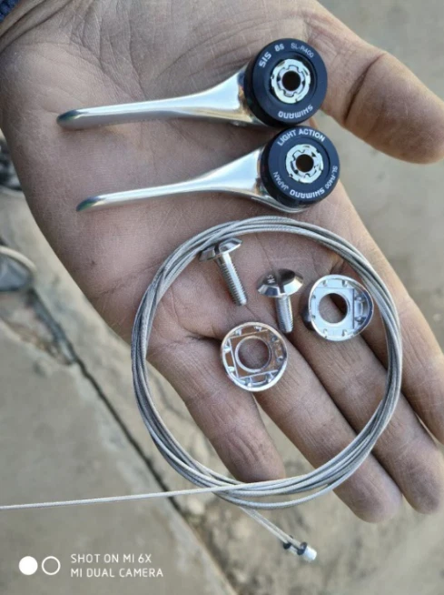 Palancas de cambio de marchas Shimano SL-R400 tubo descendente 8 velocidades para bicicleta plegable  Foto 1 de 4