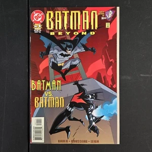 Batman Beyond #1 Comic DC 1999 1st Print Bruce Wayne vs. Terry McGinnis - VF - Picture 1 of 1