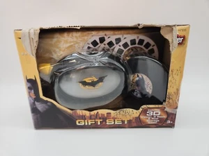 BATMAN BEGINS 3d VIEW MASTER GIFT SET Viewer, 3 Reels & Storage Case WB DC - Picture 1 of 6