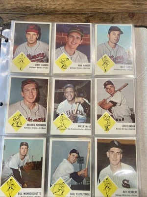 Tarjetas de béisbol Fleer 1963 - JUEGO COMPLETO con lista de verificación Clemente Koufax Mays, Yaz Foto 1 de 4