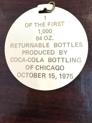 Cartel de Coca-Cola - 1 de las primeras 1.000 botellas retornables de 64 oz - muy raro Foto 1 de 2