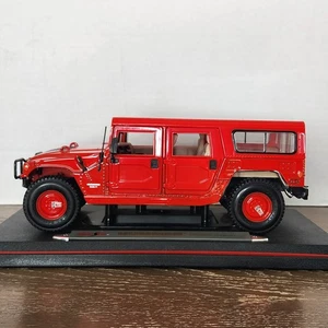 Maisto Red 6.5L Diesel Hummer Station Wagon 1:18 Die Cast Truck With Stand - Picture 1 of 22