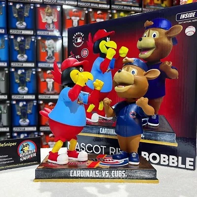 Bobblehead FREDBIRD y CLARK Cardenales de San Luis y Cachorros de Chicago Rivalidad MLB Foto 1 de 4