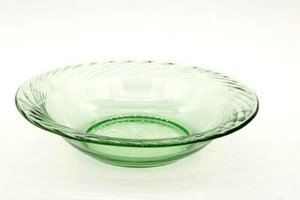 Vintage Pyrex Festiva Bowl, verde 7 1/2" borde remolino sopa cereal postre ensalada - Imagen 1 de 4