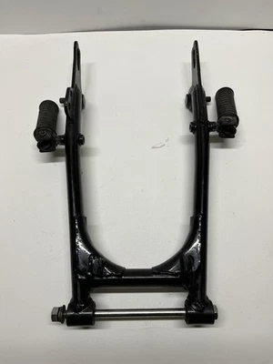 Brazo basculante trasero Suzuki TC90 TC 90 1970-1972 61100-25808-019 Foto 1 de 4