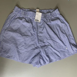 H&M Blue & White Elastic Waisted Shorts | Size 8 | NWT - Picture 1 of 6